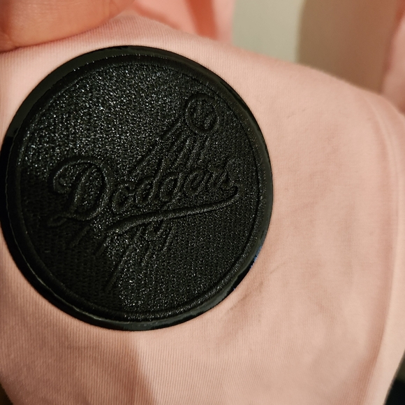 Dodgers Jersey and Pink LA Leggings - Picture 4 of 11